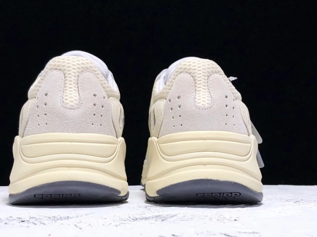 EG7596 Yeezy Adidas 700 Analog Boost 0823